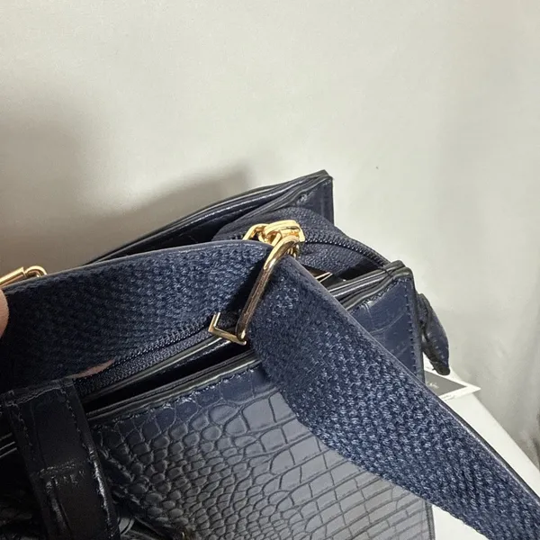 Source Unknown Laptop Attache' Carry Purse 15.6" Tote Bag Faux Croc Leather Dark Blue - Image 5