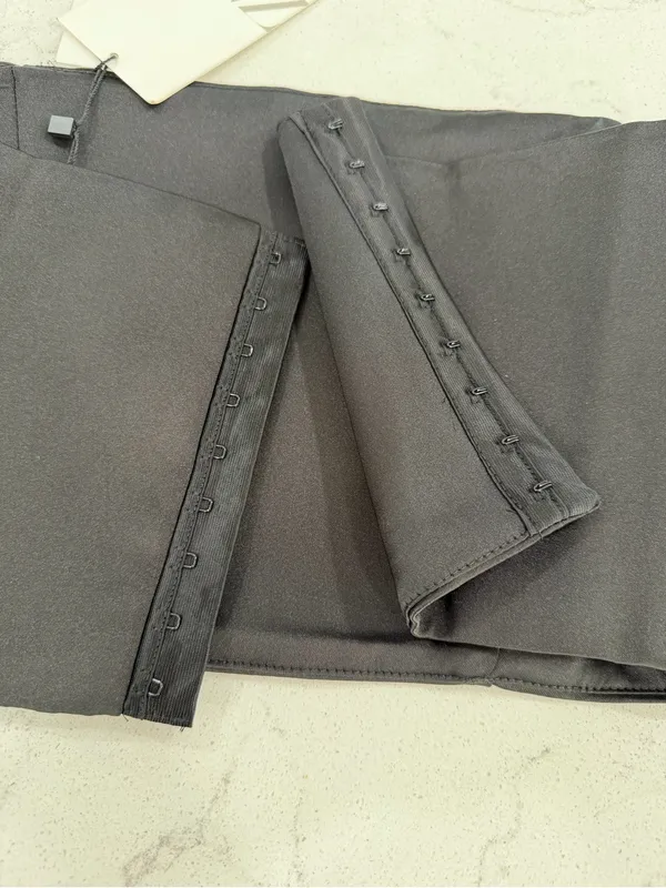 Zara Black Strapless Crop Top with Structured Fit - Image 8