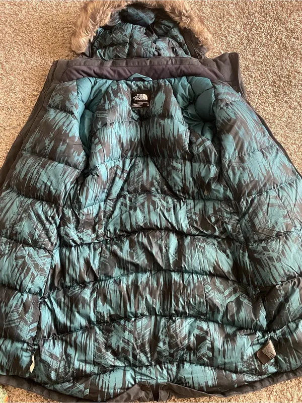 The North Face Arctic Parka Down Fur Trim Coat Jacket in Size Medium - Image 6