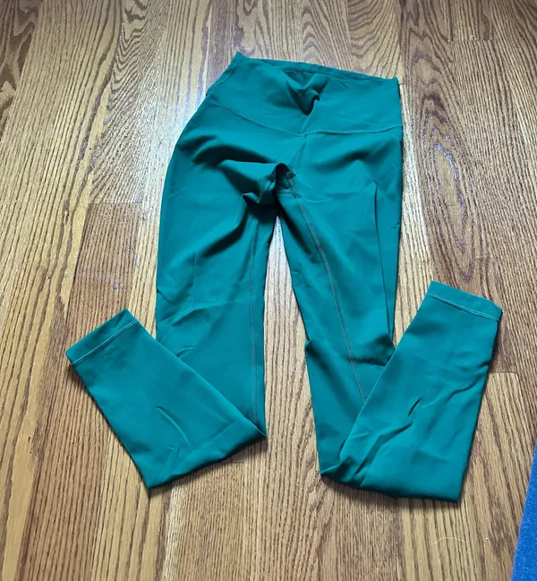Lululemon Wunder Train Leggings 28” - Image 2