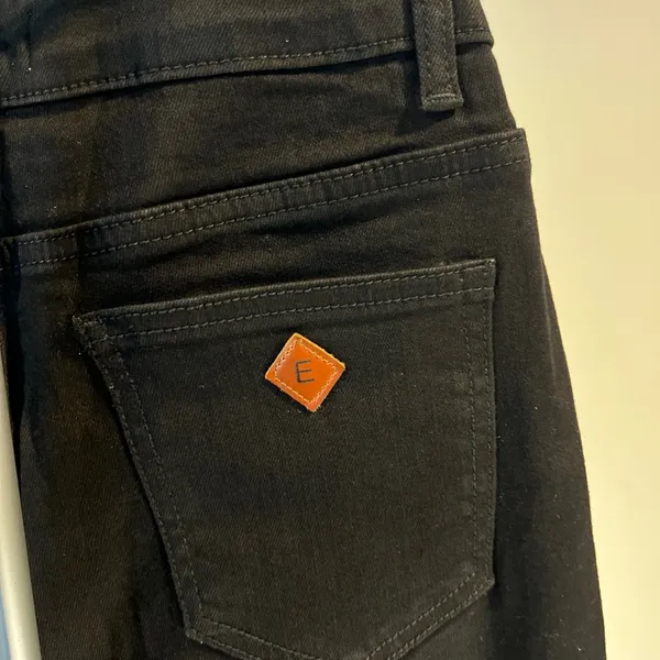 NEW Etello Black Straight Leg Women's Jeans size 8 - Image 4