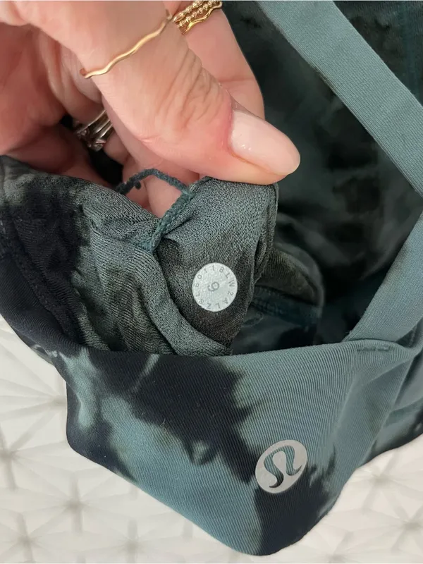 Lululemon Tie Dye Energy Bra - Image 4