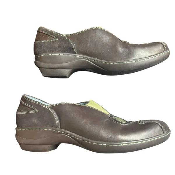 Indigo by Clarks Brown Leather Slip-On Shoes Women's Size 8M - Image 2