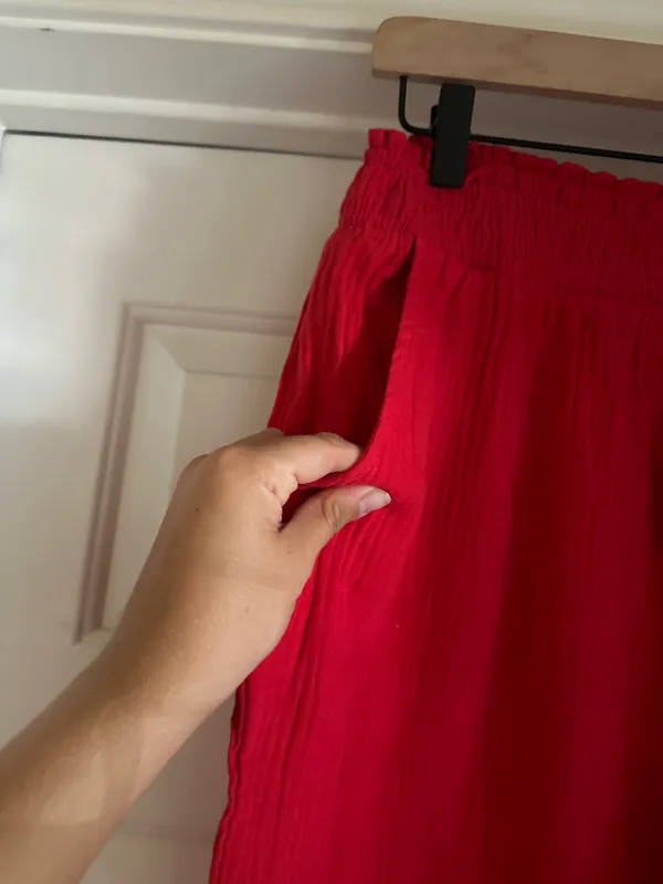 New In Solid Red Crop Top & Pants Set Size L - Image 10