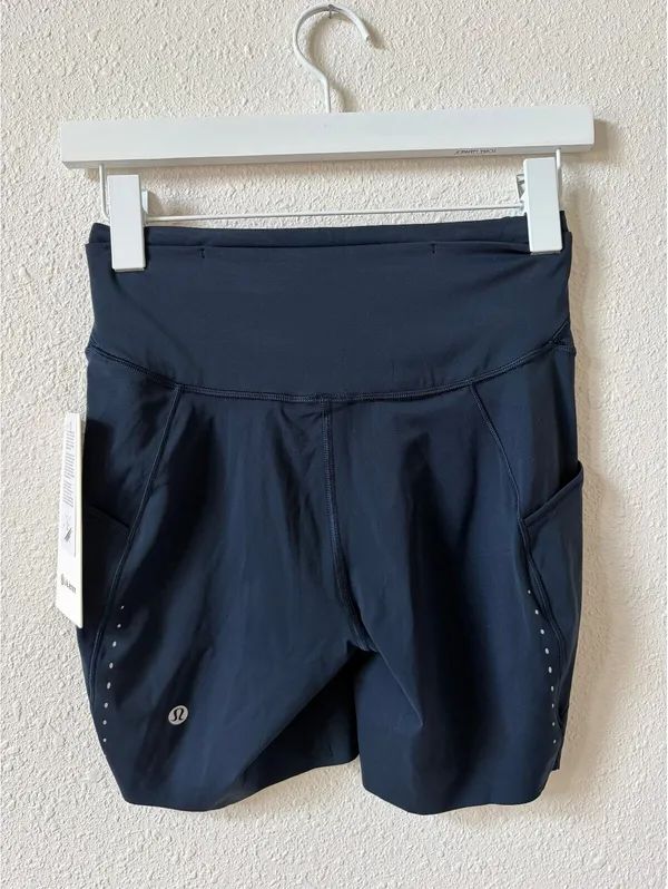 Lululemon Fast and Free HR Short 6" Inseam Pockets True Navy Size 6 Run Sporty - Image 2