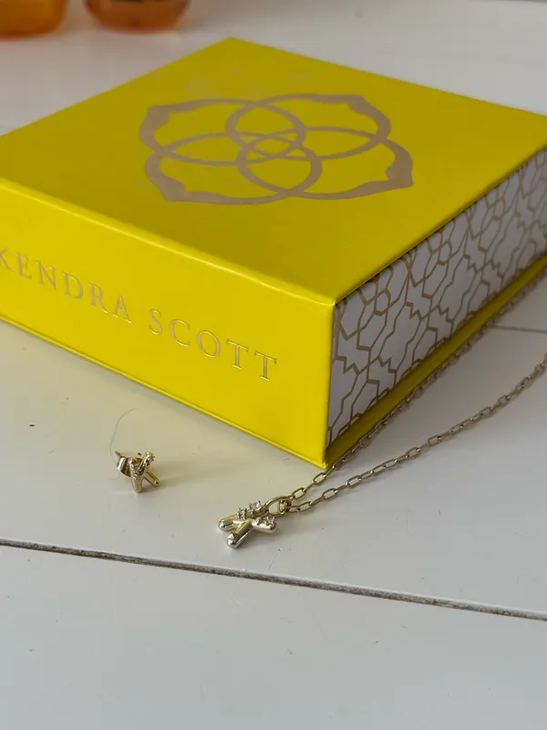 Kendra Scott Necklace AND earring - Image 2