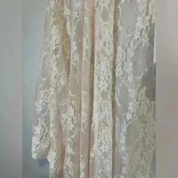 Pia Gladys Perey NWT Women’s Guipure Wedding Sheer Lace Robe Size 4‎ - Image 6