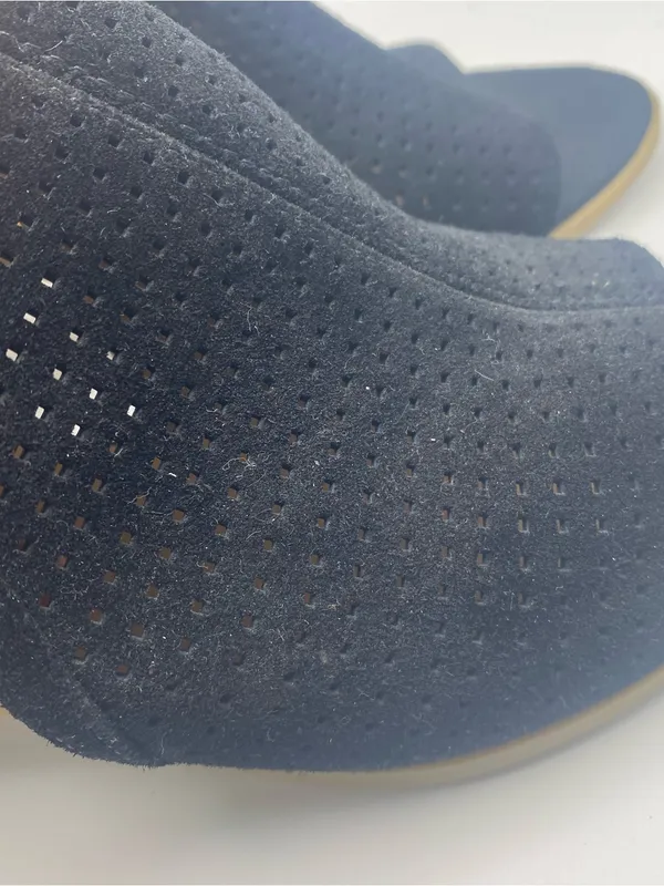 Franco Sarto black suede leather perforated peep toe block heel sandals 9.5 - Image 3