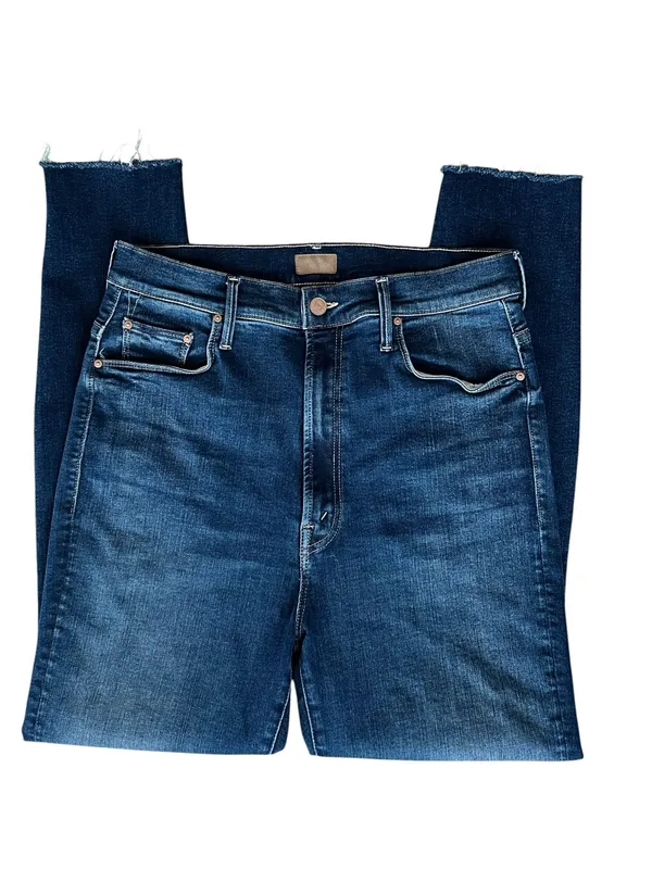 MOTHER Denim Women’s High Waisted Rail Ankle Fray Crop Jeans High Fidelity Wash - Image 3