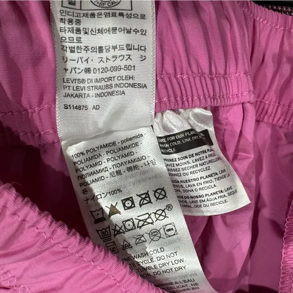 NEW Levi’s Gold Tab Purple 90’s Practice Shorts Women’s XL - Image 4