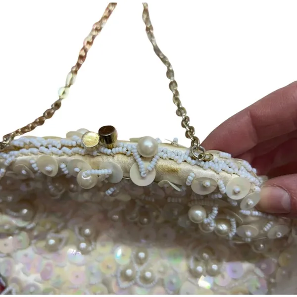 Vintage neutral white chain strap sequins pearl beaded mini handbag purse - Image 5