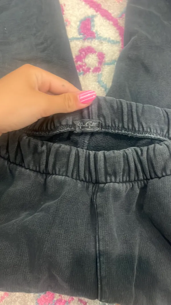 Brandy Melville Sweatpants Black - Image 4