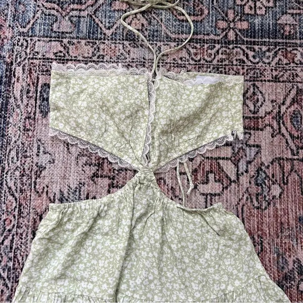 Sky to Moon Lexington Cut Out Mini Dress in Light Green Floral Size Medium - Image 2