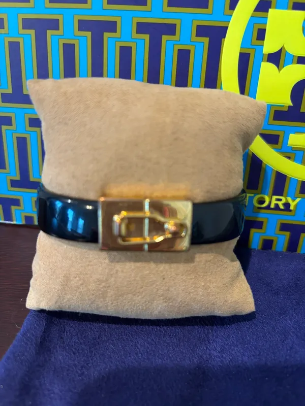 Tory Burch Black Resin Cuff Bracelet - Image 2