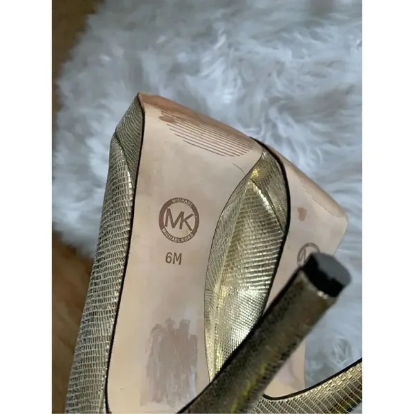 Michael Kors gold heels high heels stiletto size 6 but fits like 6.5 - Image 4