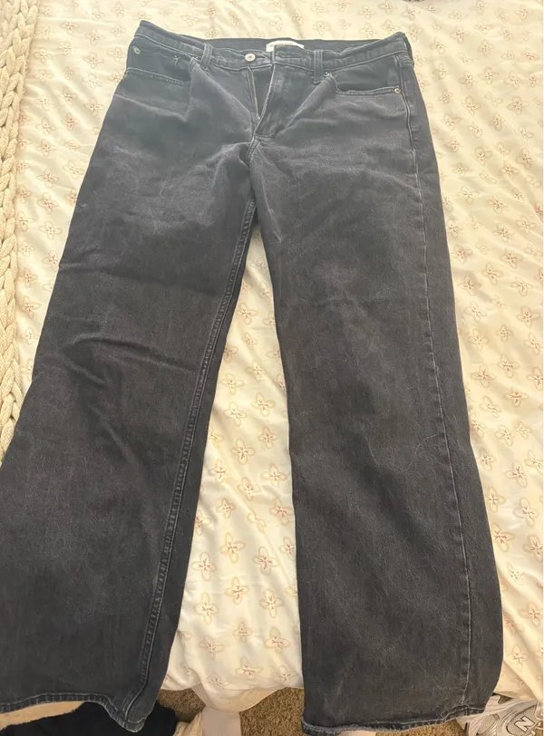 Low-Rise Baggy Abercrombie Jeans - Image 2