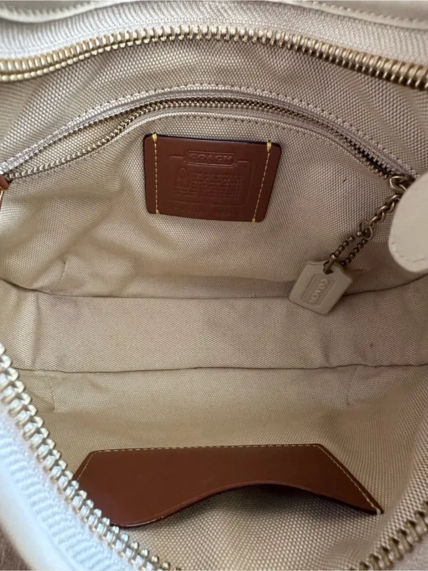 Coach Ergo Cream - Image 6