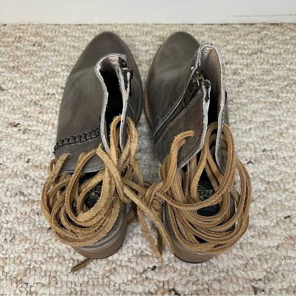 Freebird By Steven Jojo Leather Booties in Stone Color Lace Back Women’s Size 9 - Image 5