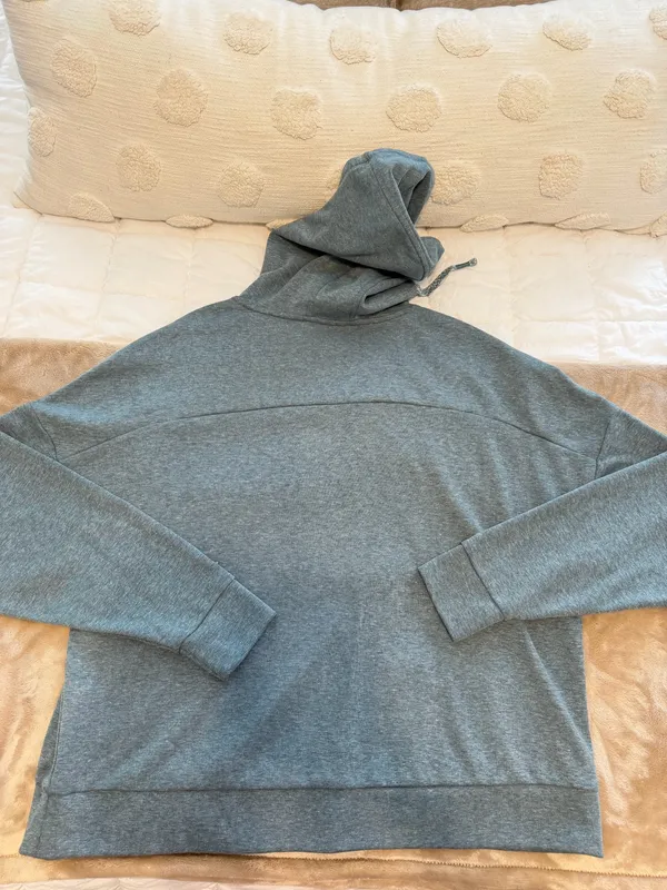 Calia by Carrie Underwood Sweatshirt - Image 3