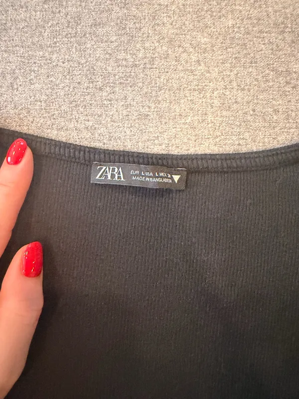 ZARA Ruffle Sleeve Crop Top Black - Image 2