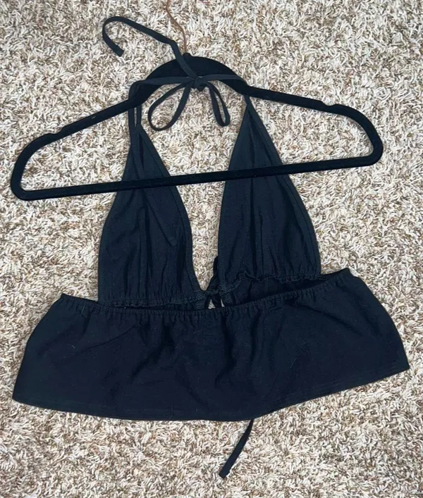 SheIn Halter Crop Top - Image 3