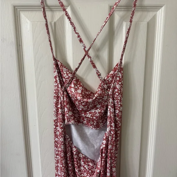 SHEIN Dark pink and White Floral Backless Dress - Image 3