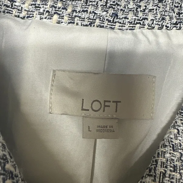LOFT Womens Large Gray Tweed Cropped Jacket Short Sleeve Button Front - Image 9