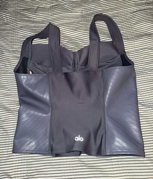 Alo Tank Yoga - Image 2