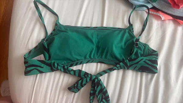 green zebra bikini top Size L - Image 2