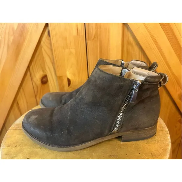 Franco Sarto Keegan Nimbus Grey LE Bootie Brown Flat 6.5 - Image 3