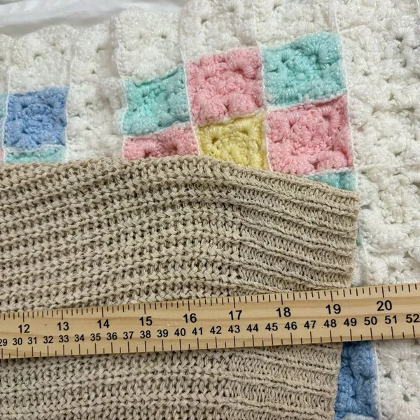 Moon & Madison Cardigan Size M Beige Open Knit V-Neck Button Down Sweater - Image 7