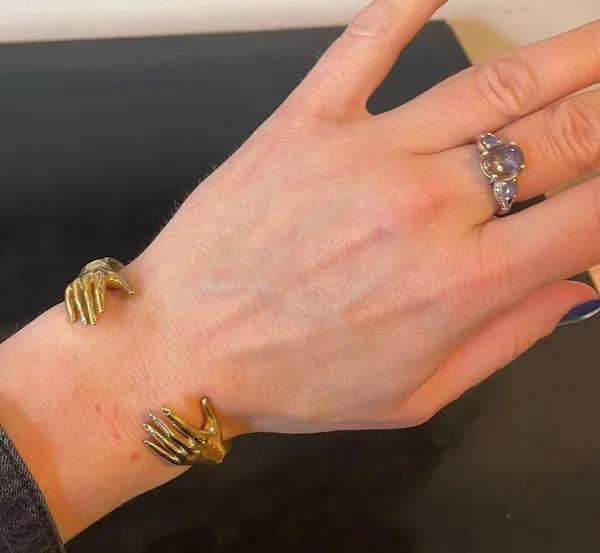 Verameat Handcuff in Brass bracelet - Image 4