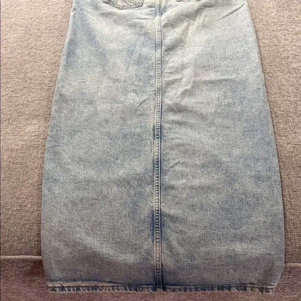 Wild Fable Light Wash Women's denim‎ skirt size 4 - Image 10