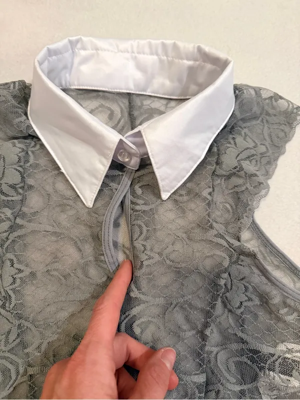 Yandy Gray Lace Crop Top with White Pointed Collar - Image 2