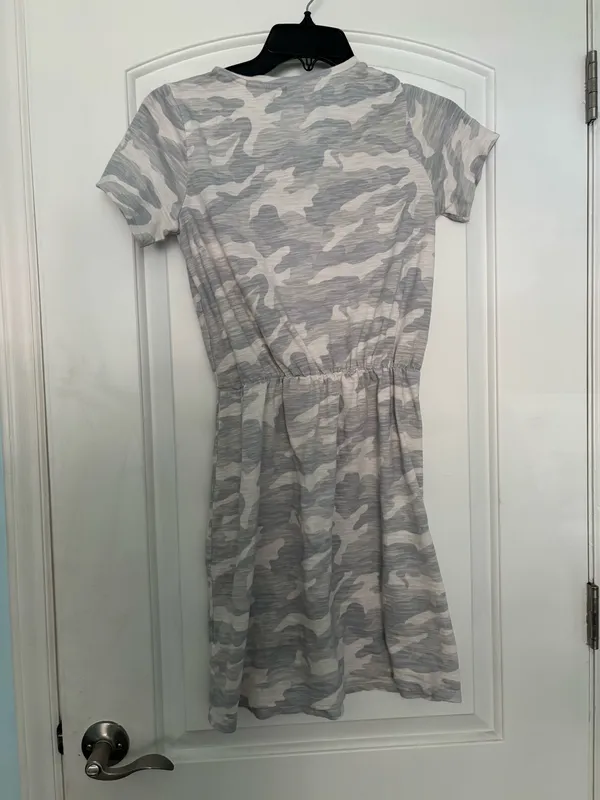 Old Navy White and gray camo dress - Image 3