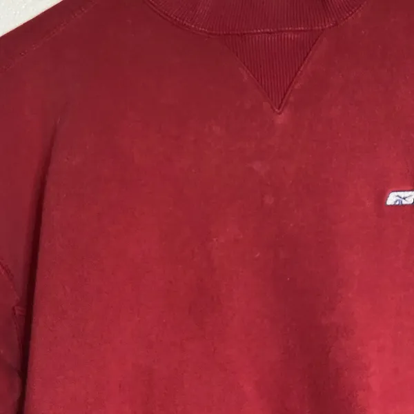 Men's Red crewneck vintage Reebok medium - Image 4