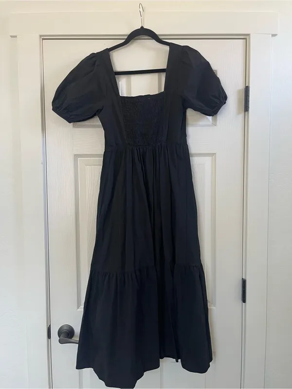 Women’s ASTR the Label Poplin Puff Sleeve Tiered Midi Dress Black Size M - Image 9