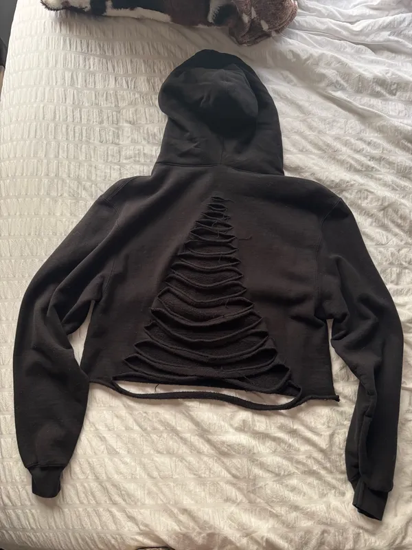 The Drive Clothing Bite The Bullet Cropped Hoodie - Image 3