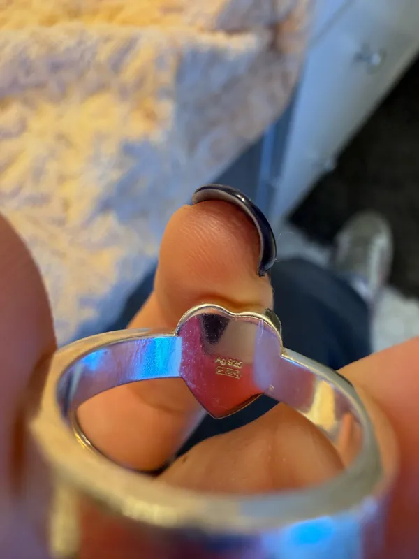 Gucci Trademark Heart Ring  - Image 5