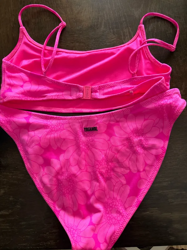 Triangl Bikini Set - Image 4