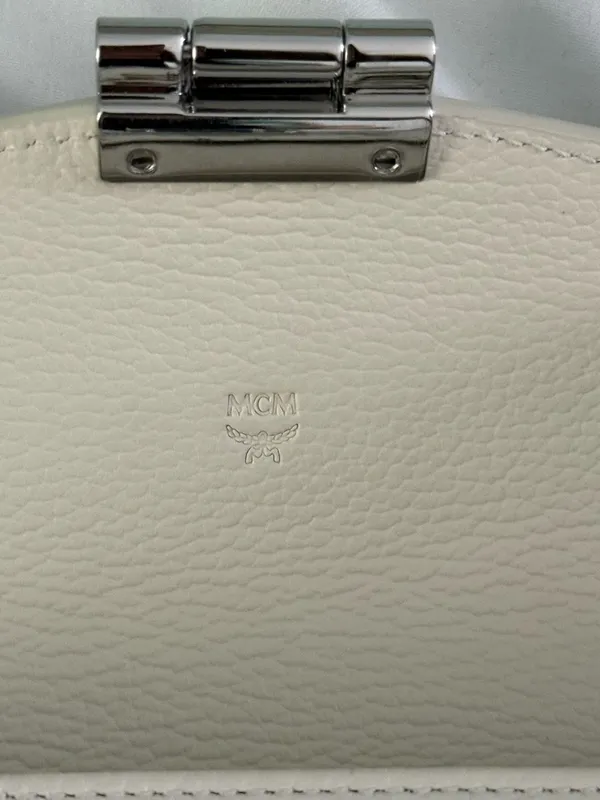 MCM Tracy Wallet on Chain Purse - Image 7