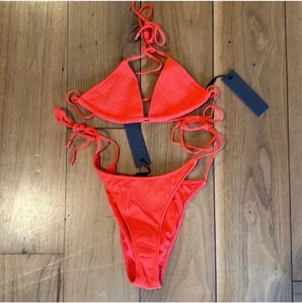 Triangl Bikini Set - Image 2