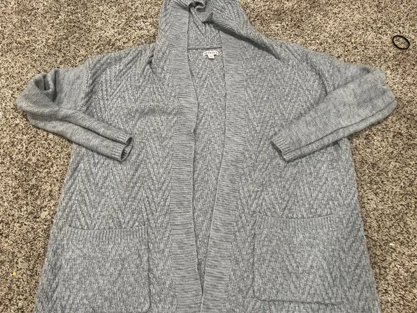 Cozy Winter Cardigan Size L - Image 2