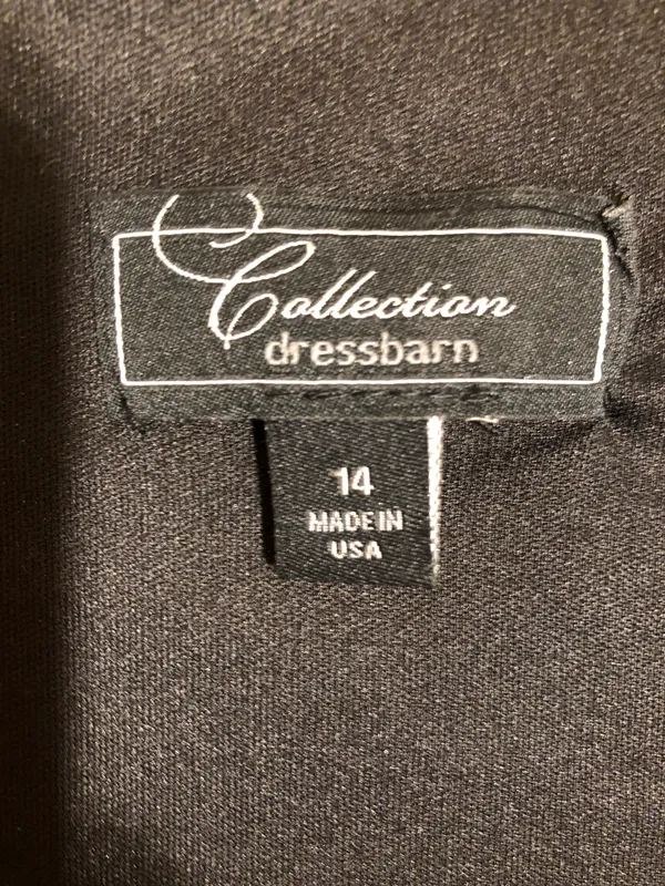 Elegant women's blouse Size 10-12. $35. - Image 4