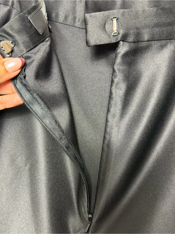 TADASHI SHOJI Black Satin Maxi Skirt - Image 8