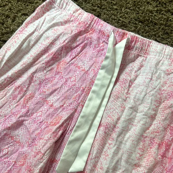 Victoria Secrets Pink Reptile‎ Printed Pajama Pant Size Small - Image 4