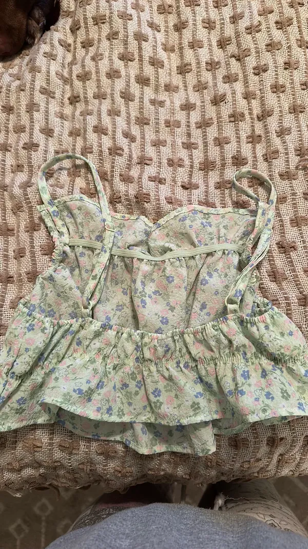 H&M Floral Crop Top - Image 3