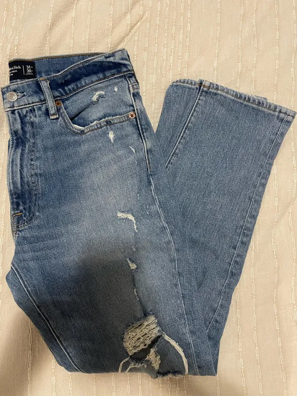 Abercrombie & Fitch Light Blue Distressed Straight Leg Jeans- NWOT - Image 2
