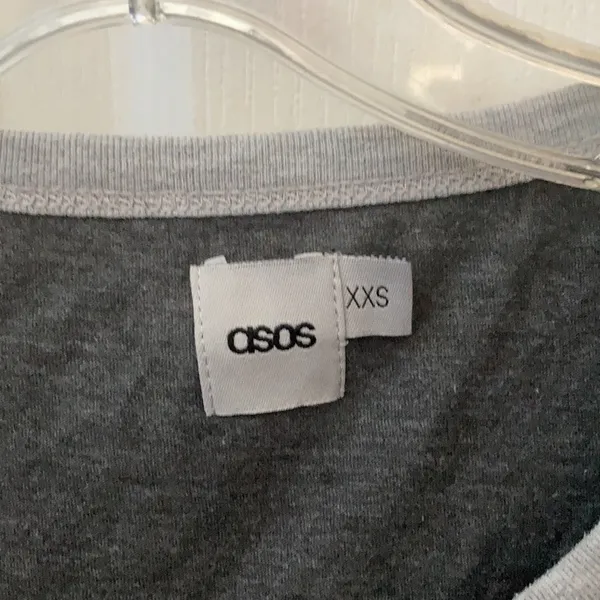 FINAL MARKDOWN ASOS tee xxs - Image 3
