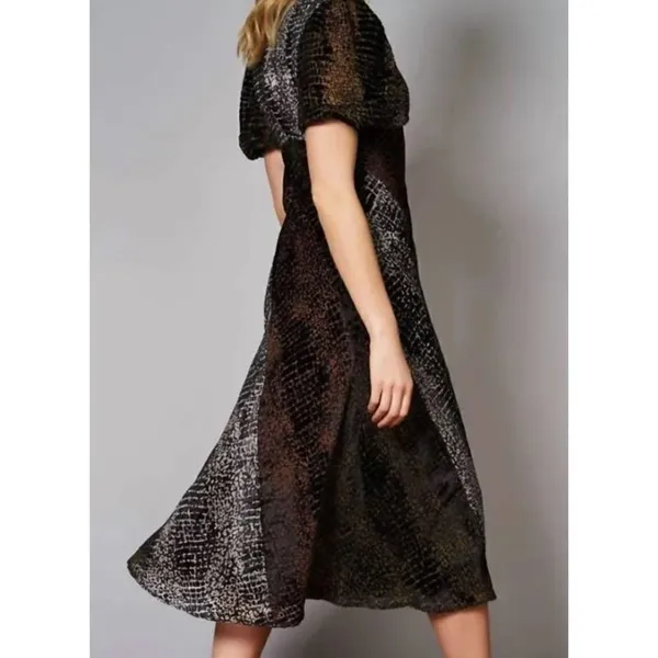 Anthropologie Hutch Arrie Midi Velvet Dress Sz. 2 - Image 2